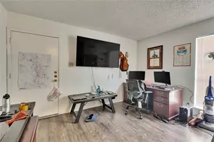 2801 Hemphill Park, Austin, TX 78705 - Photo 3