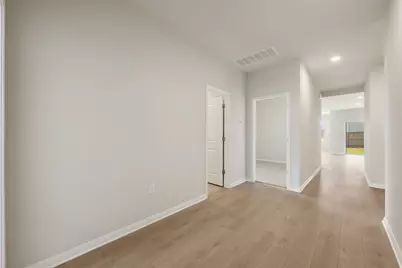 136 Jans Way, Georgetown, TX 78626 - Photo 5