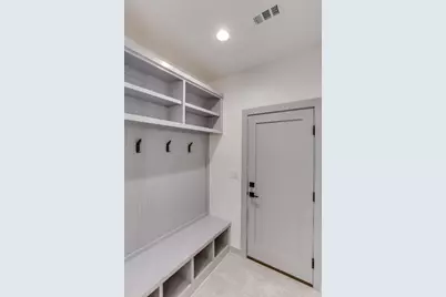 21907 Shotts Drive, Spicewood, TX 78669 - Photo 11