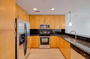 360 Nueces St, Austin, TX 78701 - Photo 5