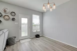 119 W Point Way, Elgin, TX 78621 - Photo 9