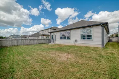 119 W Point Way, Elgin, TX 78621 - Photo 21