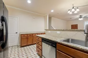 2101 Town Centre Dr, Round Rock, TX 78664 - Photo 5