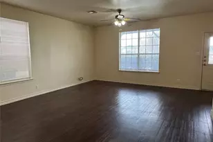 220 Sandstone Dr, Jarrell, TX 76537 - Photo 5