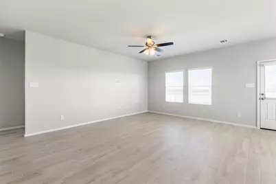 130 Keltic Drive, Kyle, TX 78640 - Photo 9