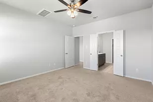 130 Keltic Dr, Kyle, TX 78640 - Photo 17