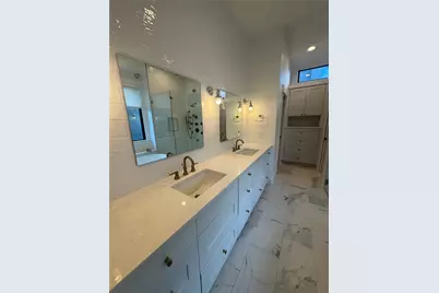 19213 Lost Tree Boulevard, Spicewood, TX 78669 - Photo 17