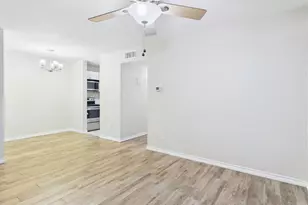 400 W 35th St, Austin, TX 78705 - Photo 5
