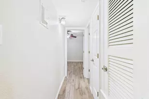 400 W 35th St, Austin, TX 78705 - Photo 9