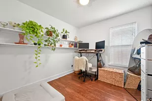 1005 Daphne Ct, Austin, TX 78704 - Photo 11