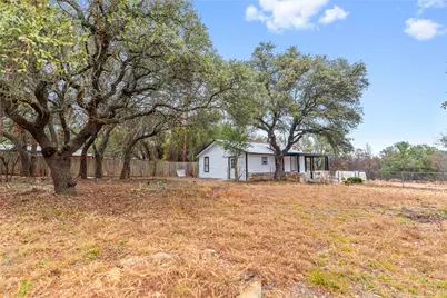 6916 Clover Leaf Drive, Brownwood, TX 76801 - Photo 9