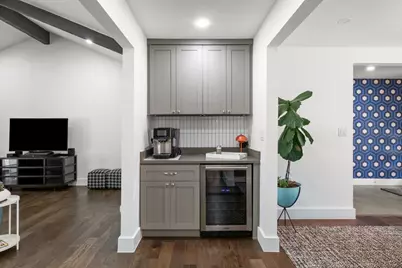 9421 Spring Hollow Drive, Austin, TX 78750 - Photo 11