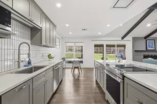 9421 Spring Hollow Dr, Austin, TX 78750 - Photo 9