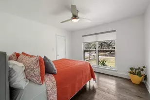 9421 Spring Hollow Dr, Austin, TX 78750 - Photo 19