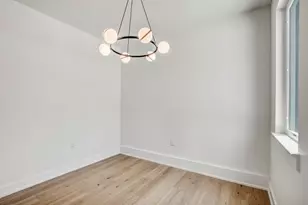 4127 E 12th St, Austin, TX 78721 - Photo 17