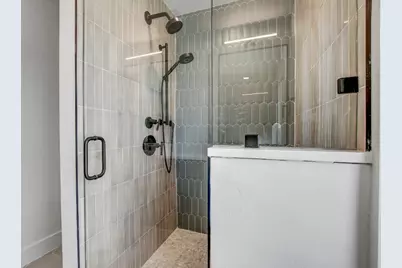 4127 E 12th Street #5, Austin, TX 78721 - Photo 9