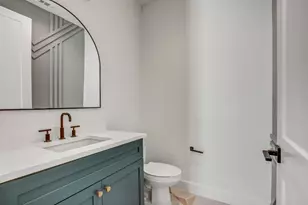 4127 E 12th St, Austin, TX 78721 - Photo 15