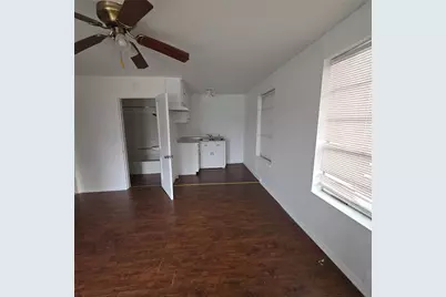 100 N 1st Street #C, Thorndale, TX 76577 - Photo 5