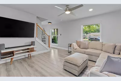 3112 Val Drive, Austin, TX 78723 - Photo 13