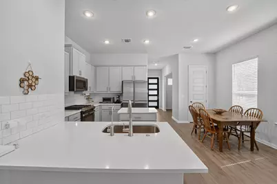 4911 Seadrift Drive, Austin, TX 78747 - Photo 7