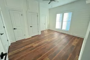 501 N Doak St, Taylor, TX 76574 - Photo 7