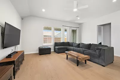 8405 Hubble Walk, Austin, TX 78744 - Photo 9