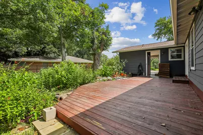 1114 W W 2nd Street, Elgin, TX 78621 - Photo 23