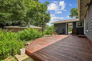 1114 W W 2nd St, Elgin, TX 78621 - Photo 23