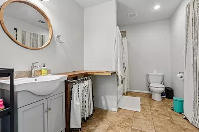 1114 W W 2nd Street, Elgin, TX 78621 - Photo 17