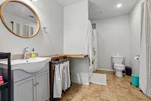 1114 W W 2nd St, Elgin, TX 78621 - Photo 17