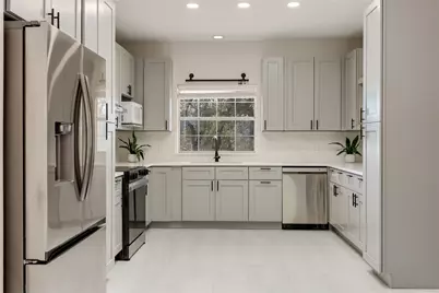 20702 Harding Cove, Jonestown, TX 78645 - Photo 13