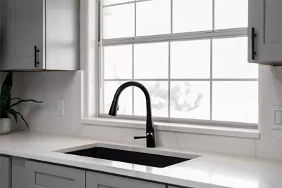 20702 Harding Cove, Jonestown, TX 78645 - Photo 17