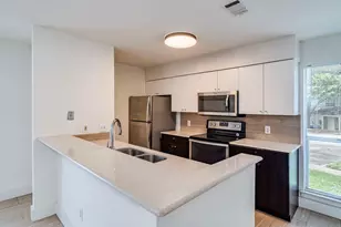 6901 Old Quarry Ln, Austin, TX 78731 - Photo 13