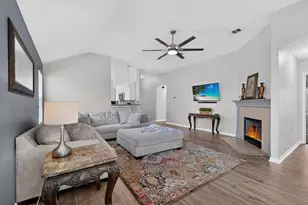531 Goldenrod St, Kyle, TX 78640 - Photo 7