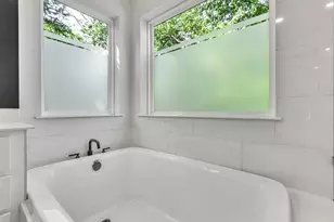 1808 Holly St, Austin, TX 78702 - Photo 25