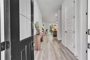 1808 Holly St, Austin, TX 78702 - Photo 5