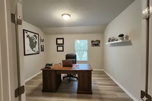 104 Bankside Dr, Hutto, TX 78634 - Photo 17