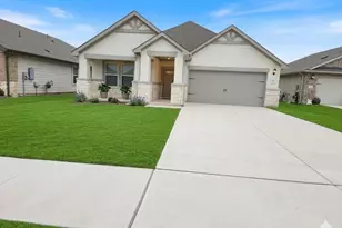 104 Bankside Dr, Hutto, TX 78634 - Photo 1