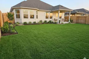 104 Bankside Dr, Hutto, TX 78634 - Photo 23