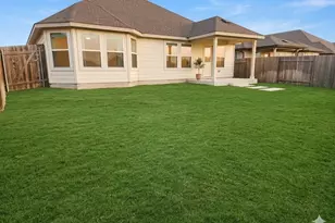 104 Bankside Dr, Hutto, TX 78634 - Photo 25