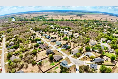 125 Naalehu Court, Bastrop, TX 78602 - Photo 31