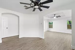 617 Barbara Way, Bastrop, TX 78602 - Photo 9
