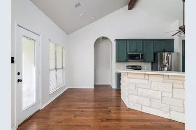 2209 Lark Lane, Taylor, TX 76574 - Photo 11