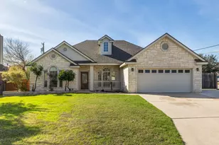 2209 Lark Ln, Taylor, TX 76574 - Photo 1