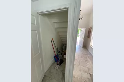 208 Medina Street, Austin, TX 78702 - Photo 5