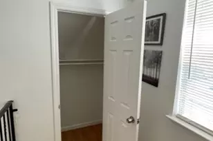 208 Medina St, Austin, TX 78702 - Photo 15