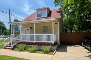 208 Medina St, Austin, TX 78702 - Photo 1