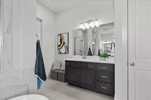 530 Diamondleaf Dr, Buda, TX 78610 - Photo 17