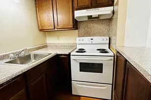 1000 W 26th St, Austin, TX 78705 - Photo 11