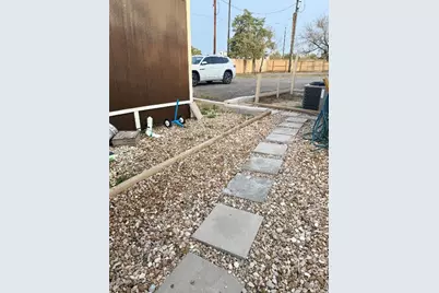 217 State Highway 21 W, Cedar Creek, TX 78612 - Photo 13